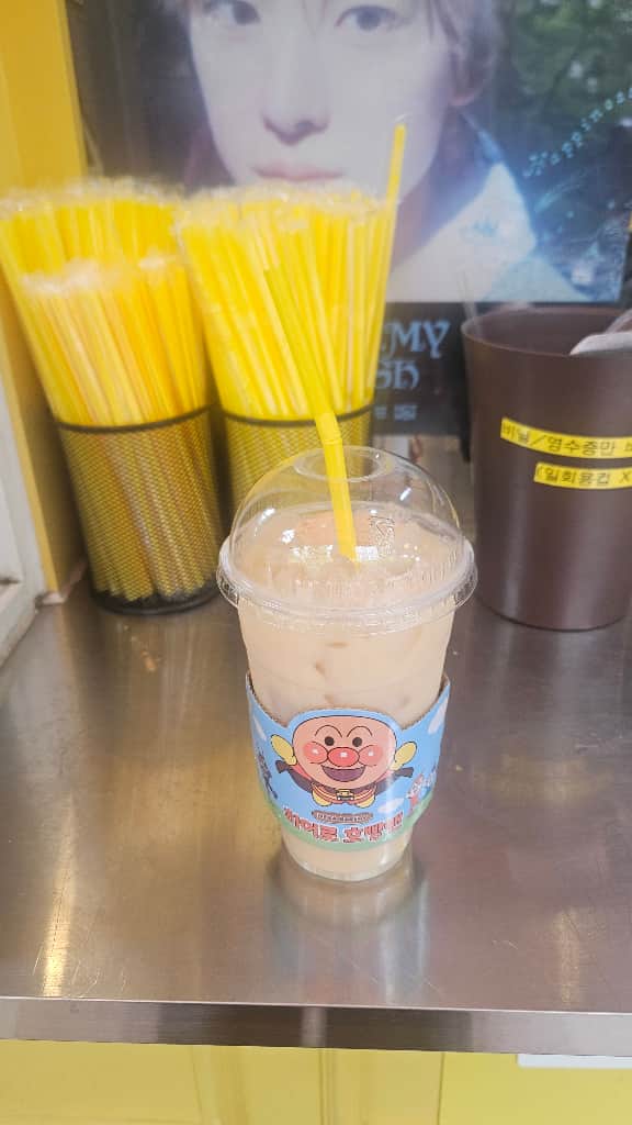 ZAIIT - 메가MGC커피 강일리버파크점에서 공유된 사진