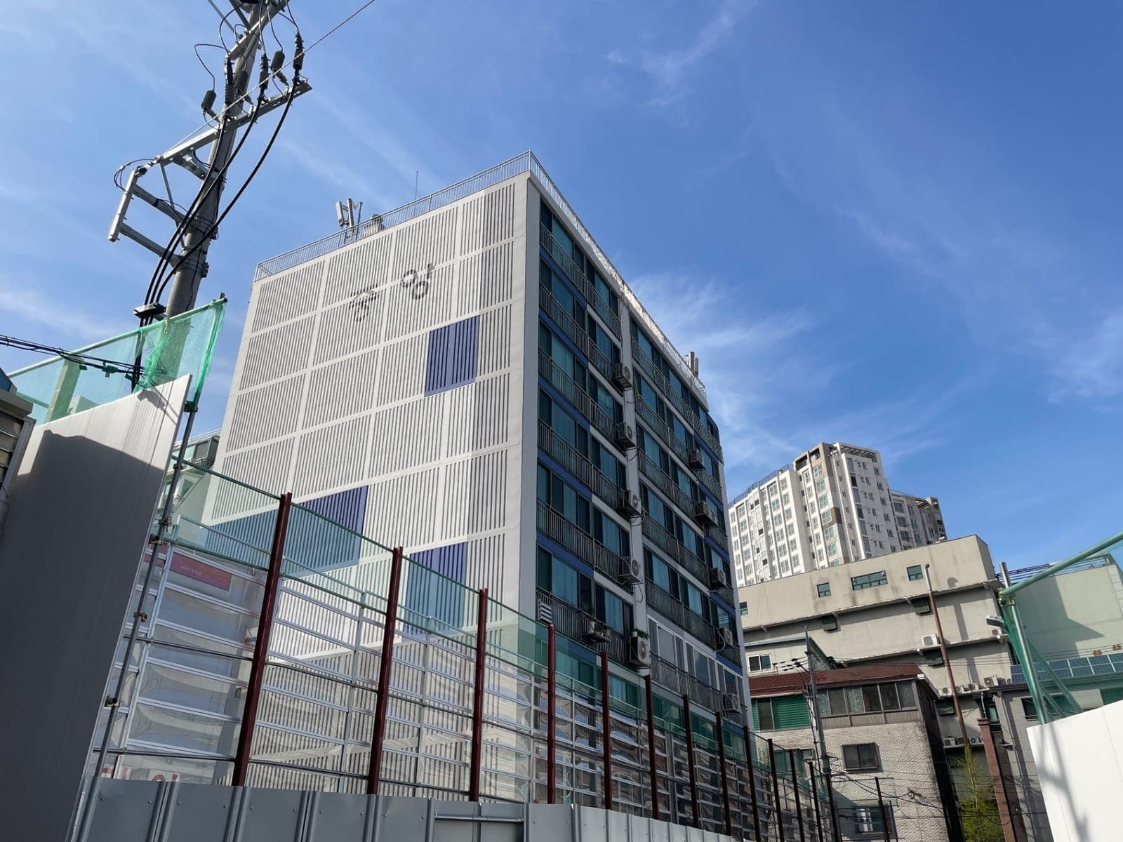 ZAIIT - 중앙아파트에서 공유된 사진