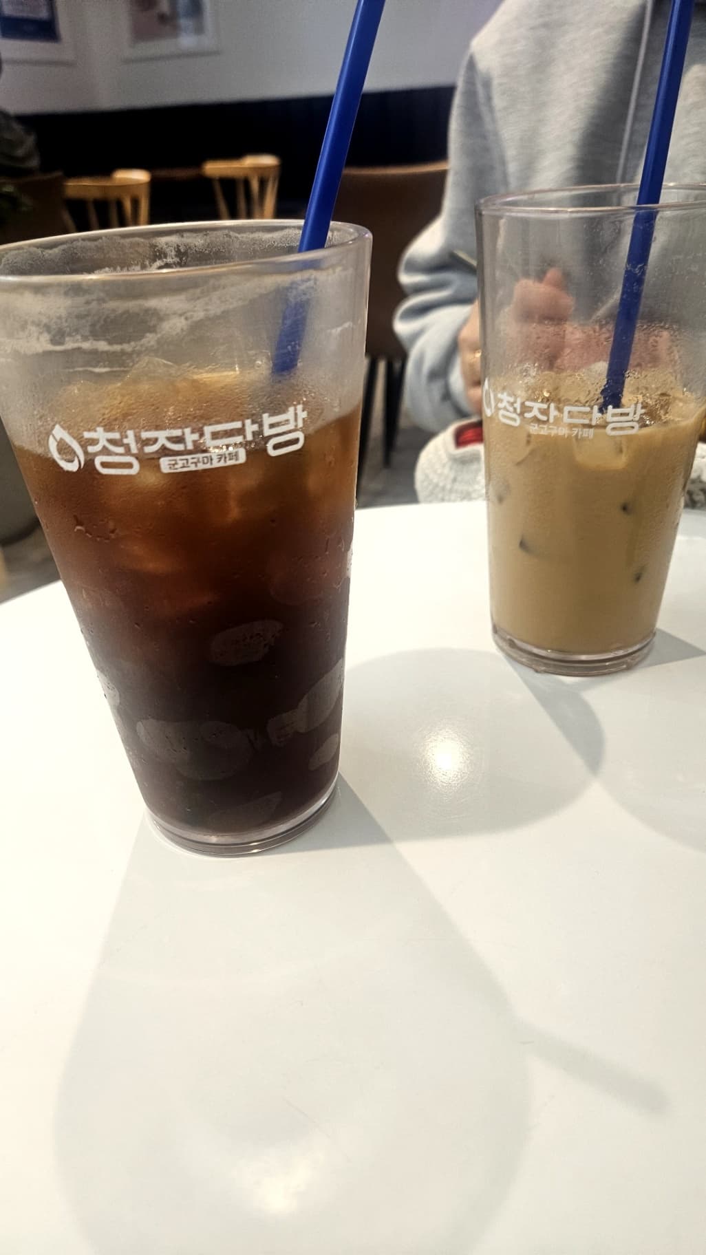 ZAIIT - 청자다방 명일점에서 공유된 사진